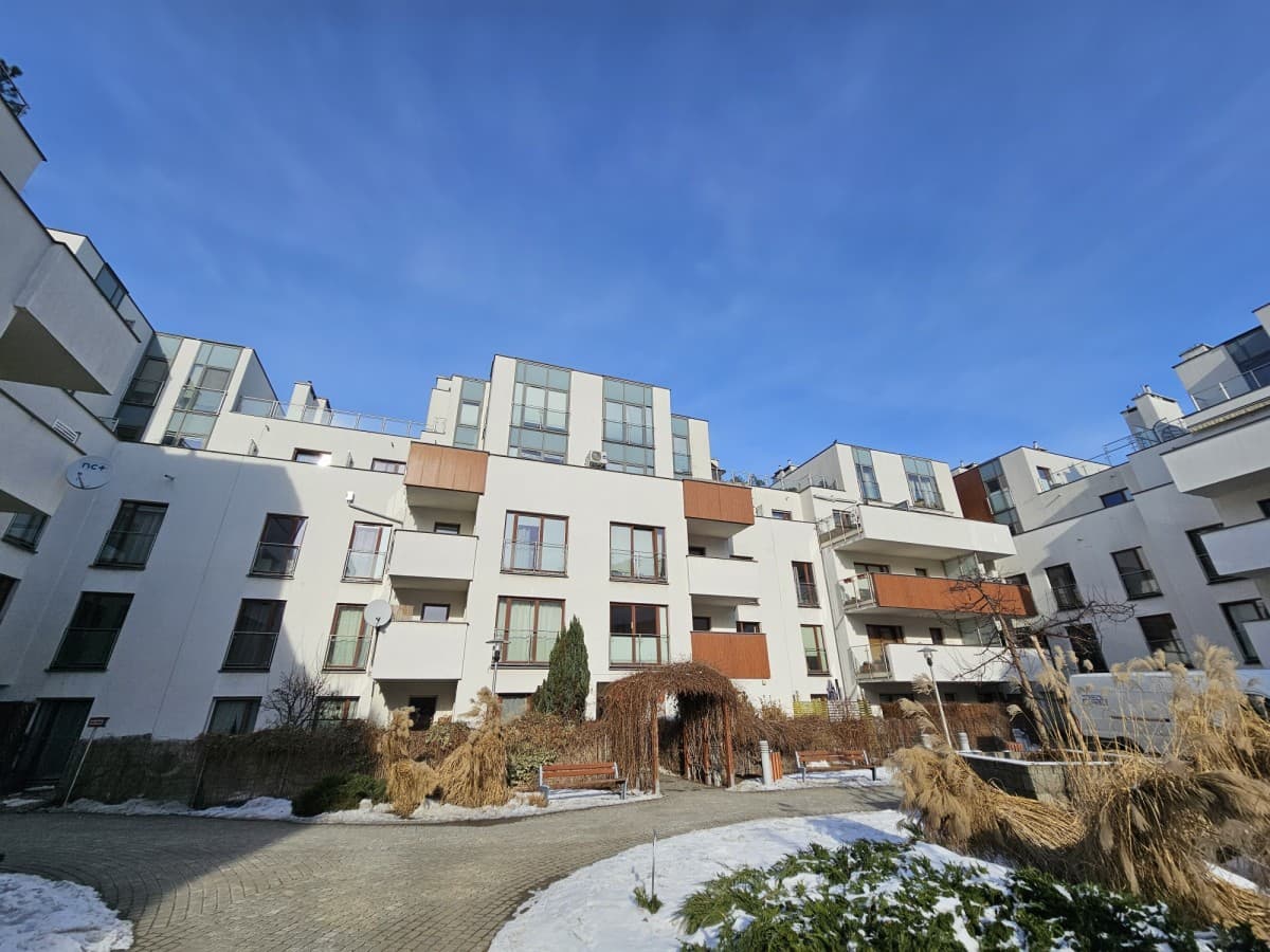 Светлая двухкомнатная квартира в Виланове – 9