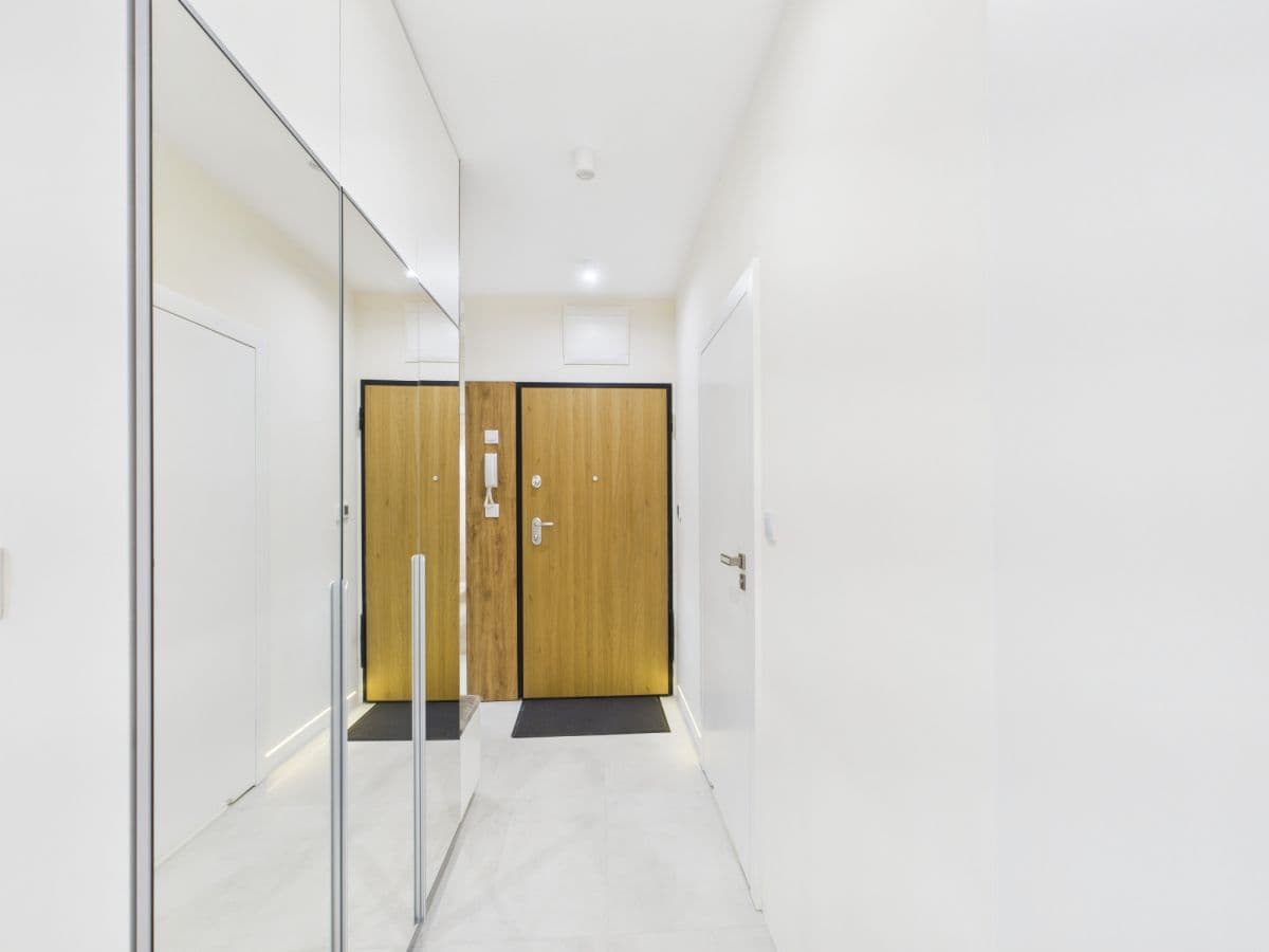 Трехкомнатная квартира с садом в закрытом комплексе – 4