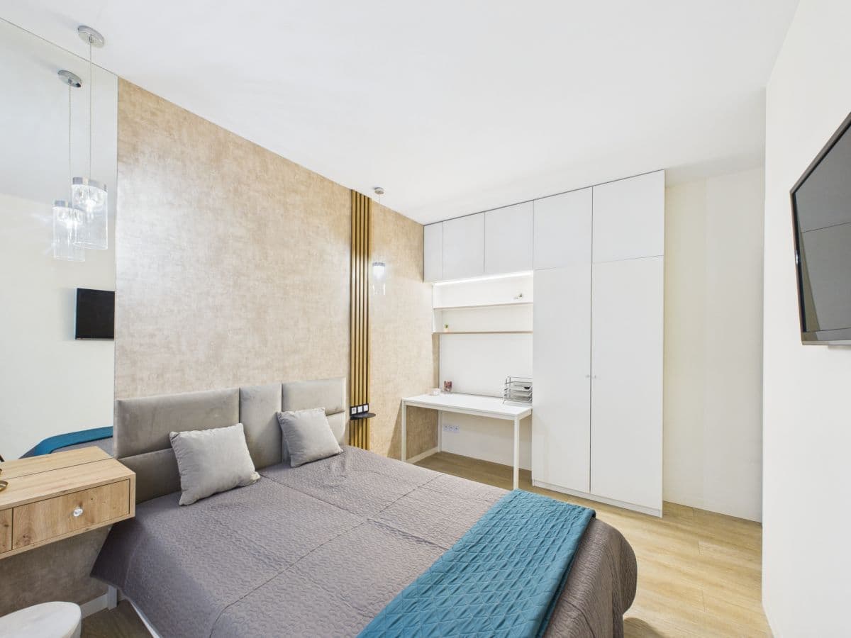 Трехкомнатная квартира с садом в закрытом комплексе – 9