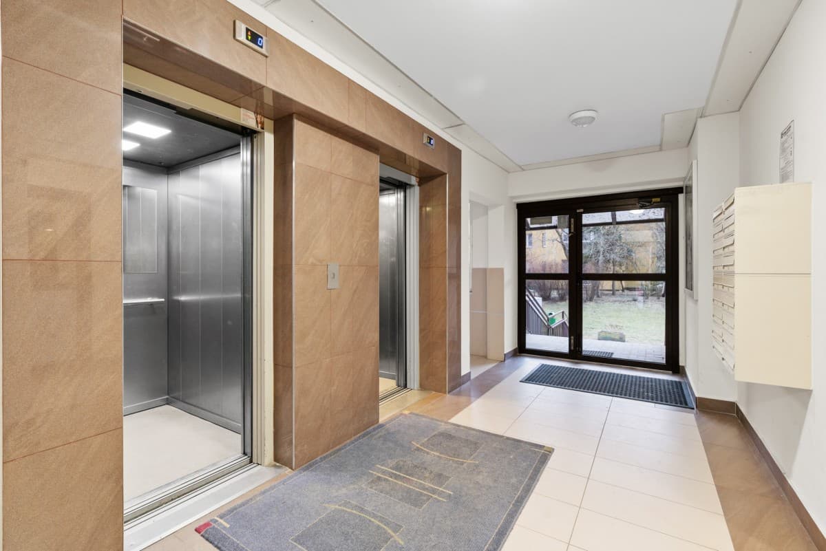 Светлая квартира с панорамным видом и лоджией – 9