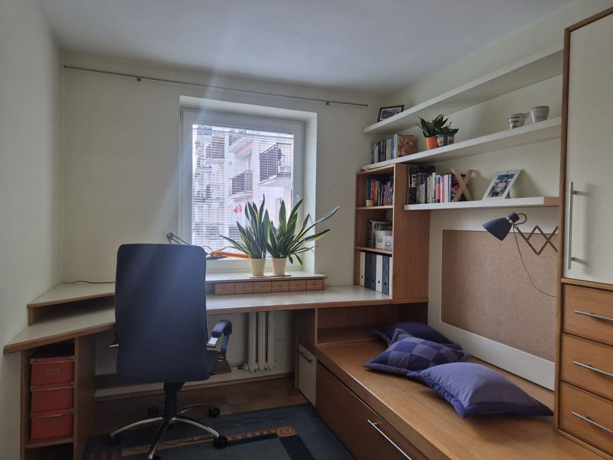 Просторная 3-комнатная квартира в Урсусе – 13