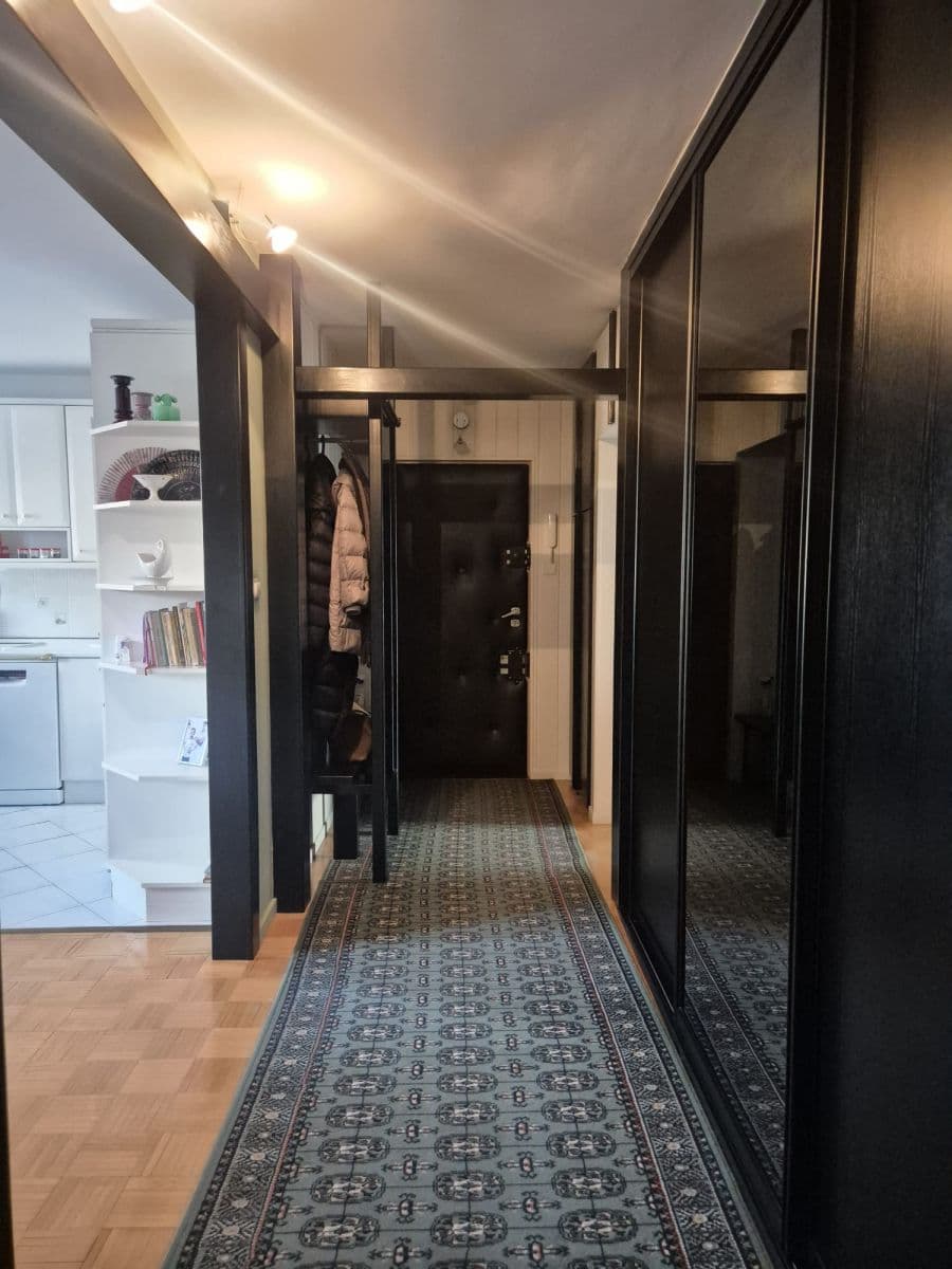 Просторная 3-комнатная квартира в Урсусе – 19