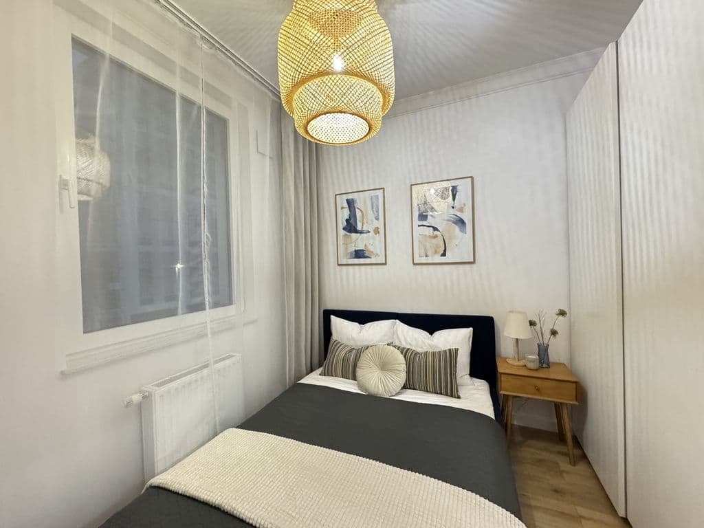 Современная 3-комнатная квартира с балконом в Охоте – 9