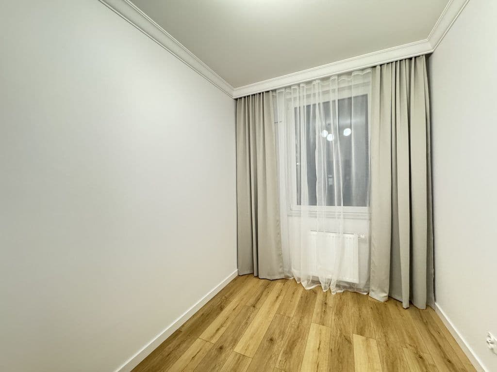 Современная 3-комнатная квартира с балконом в Охоте – 14