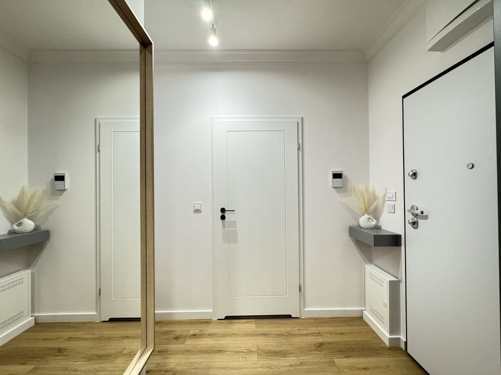 Современная 3-комнатная квартира с балконом на Влохах – 8