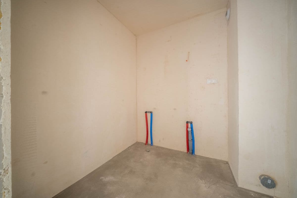 Просторная 4-комнатная квартира с двумя садами – 11