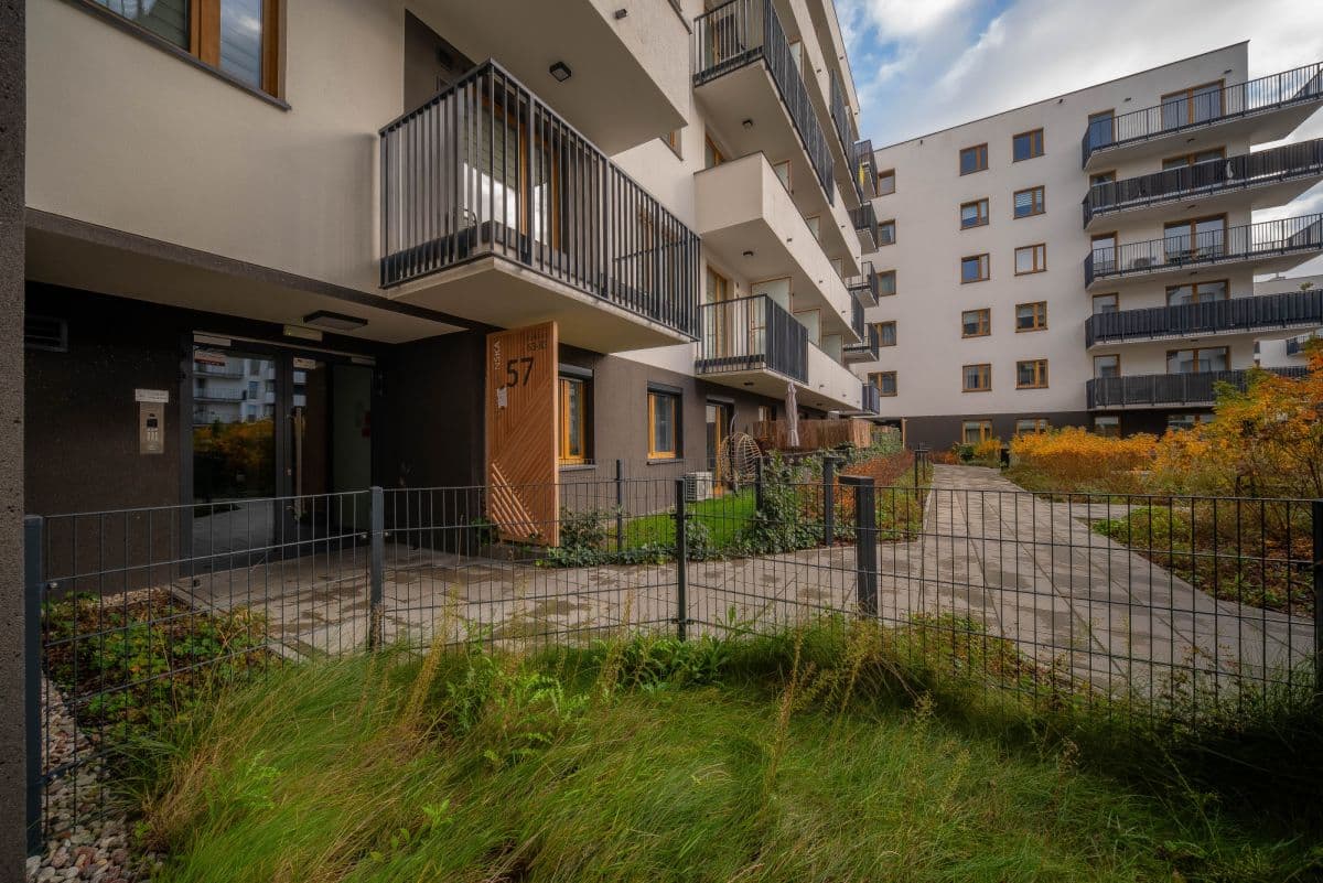 Просторная 4-комнатная квартира с двумя садами – 17