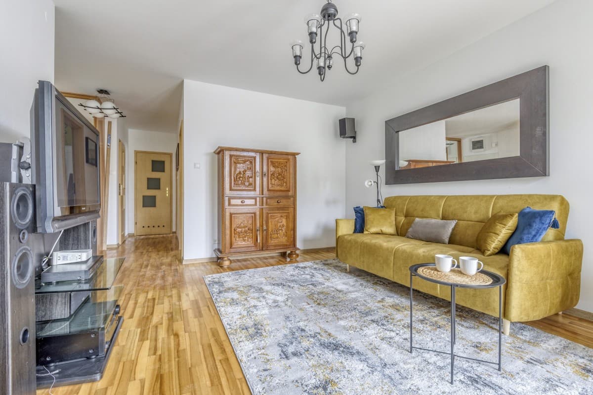 Комфортная 3-комнатная квартира с гаражом в Белянах – 1