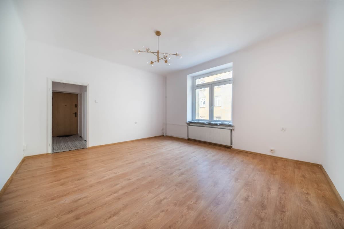 Очаровательная 2-комнатная квартира в историческом здании – 3