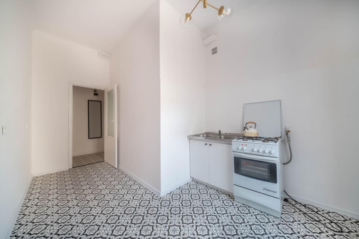 Очаровательная 2-комнатная квартира в историческом здании – 5