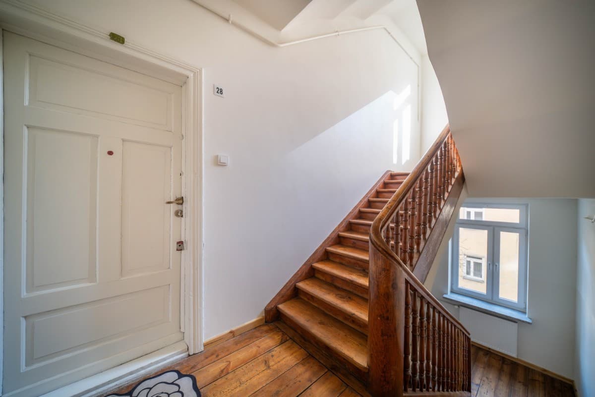 Очаровательная 2-комнатная квартира в историческом здании – 9