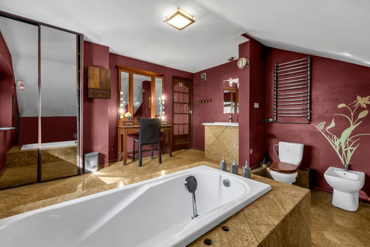 Просторный дом с частным садом в Фаленце – 16