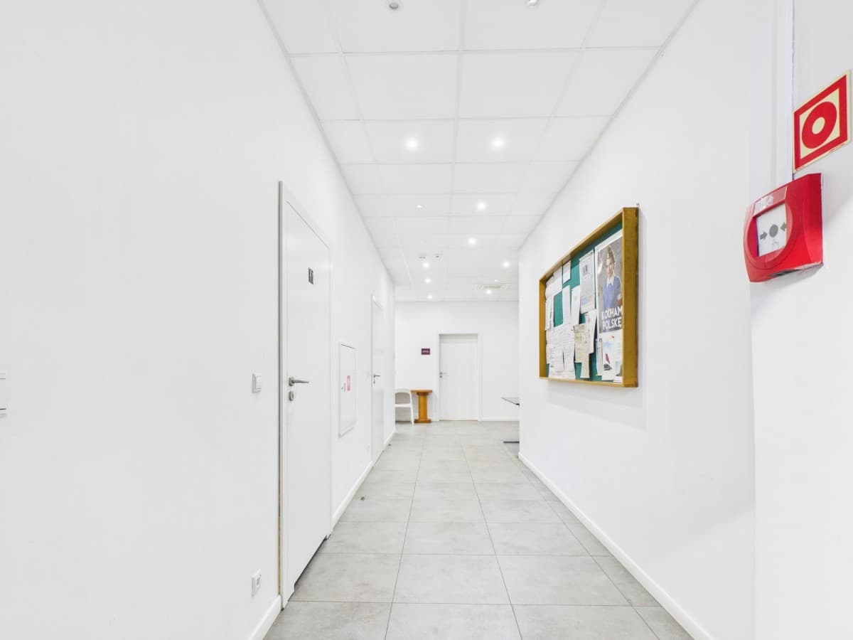 Офисное помещение в историческом небоскребе Варшавы – 12