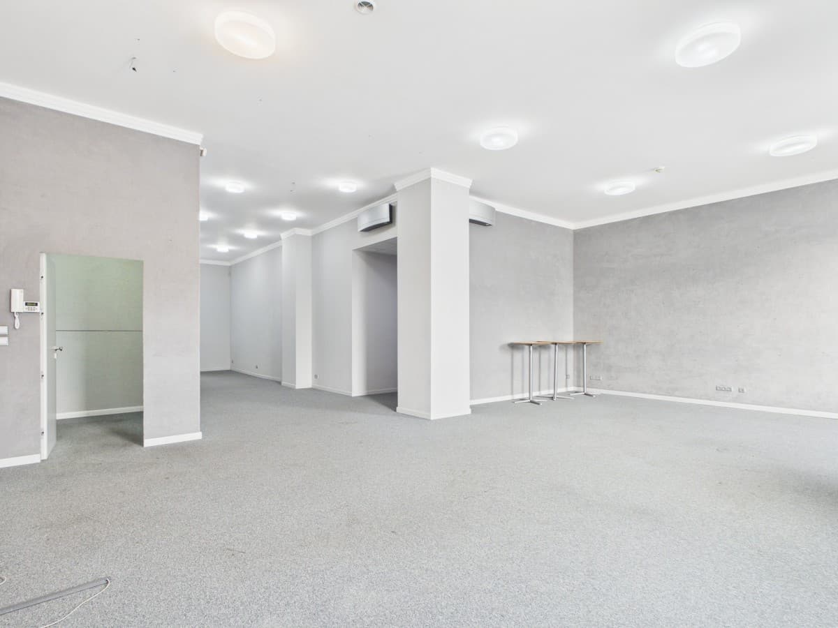 Офисное помещение в историческом небоскребе Варшавы – 2