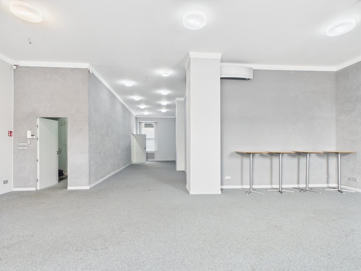 Офисное помещение в историческом небоскребе Варшавы – 3