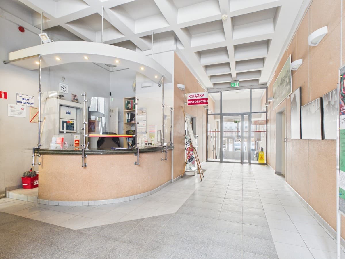 Офисное помещение в историческом небоскребе Варшавы – 13