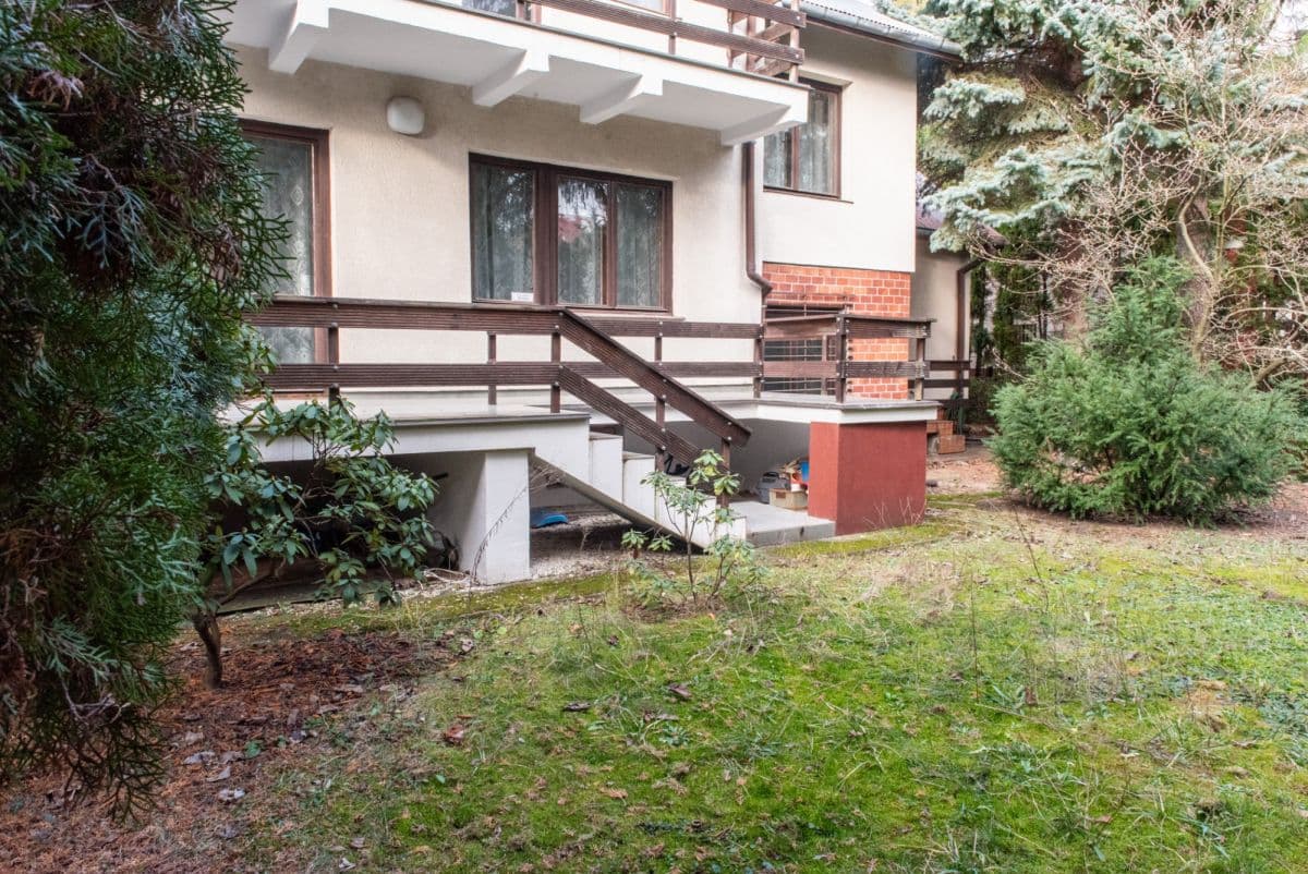 Przestronny dom z dużym ogrodem w Bemowie – 4