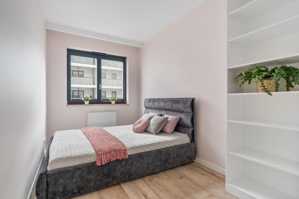 Przestronne mieszkanie rodzinne z dużą loggią – 8