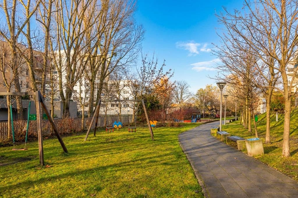 Komfortowe 3-pokojowe mieszkanie blisko metra – 18