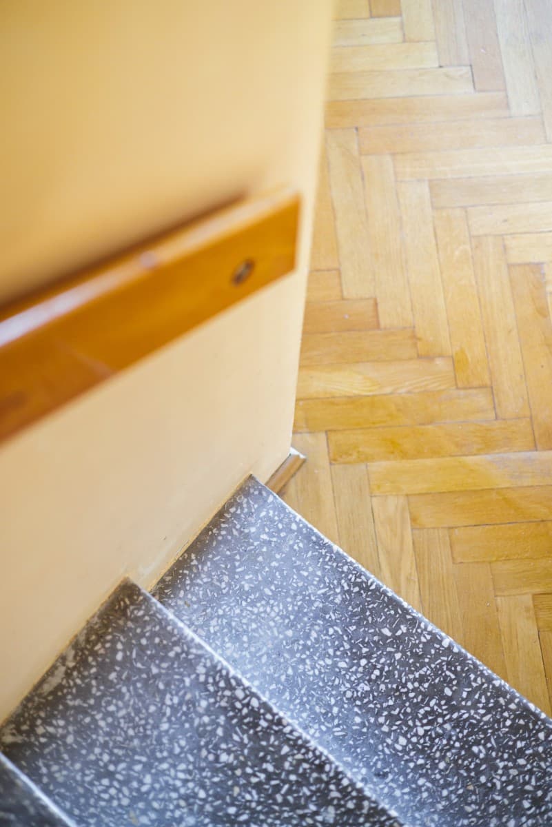 Jasny skrajny segment blisko Skweru Starszych Panów – 12