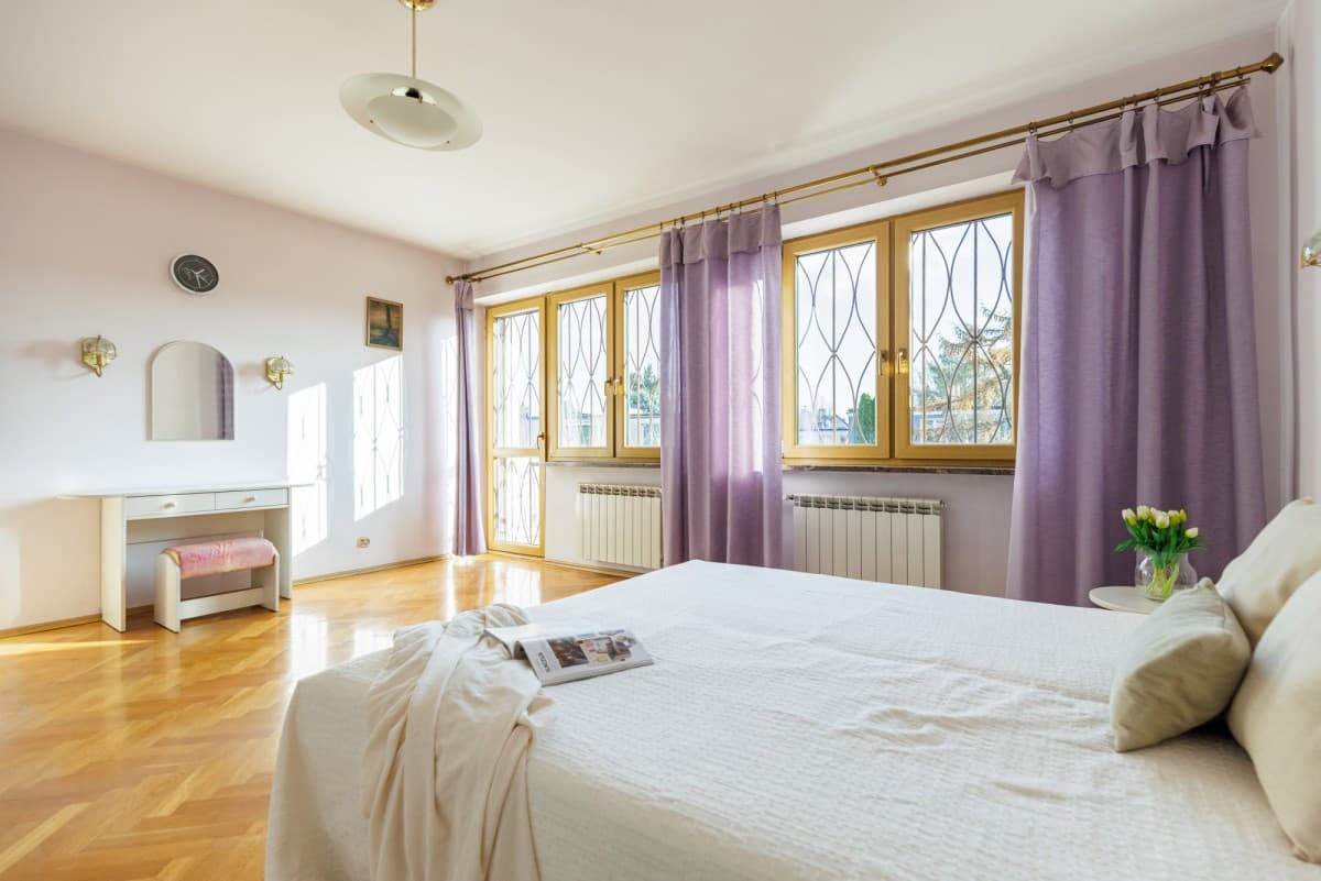 Jasny skrajny segment blisko Skweru Starszych Panów – 13