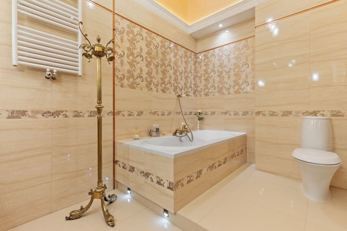 Obłędna rezydencja dworkowa z domem dla gości – 13