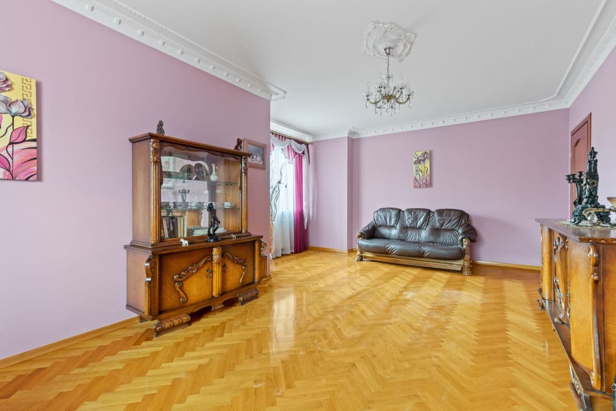 Obłędna rezydencja dworkowa z domem dla gości – 20