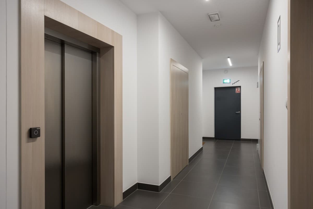 Nowoczesny apartament z widokiem na zieleń – 18