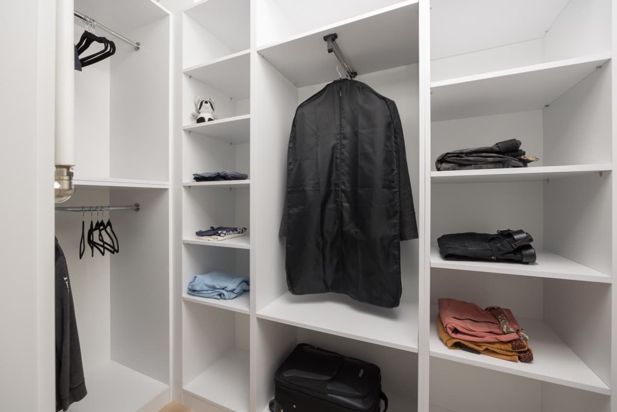 Nowoczesny apartament z widokiem na zieleń – 12