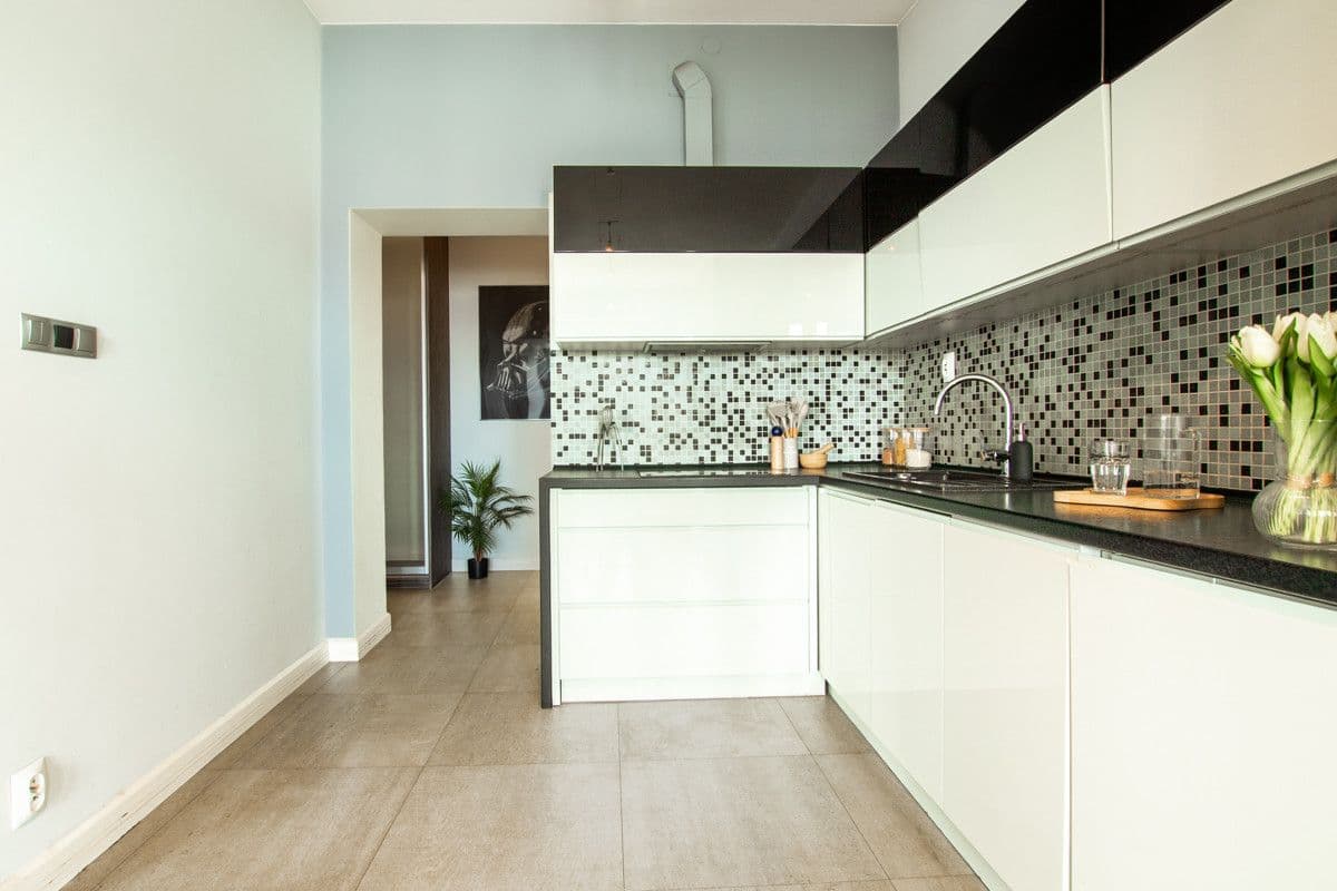 Mieszkanie po remoncie blisko centrum z prywatnością – 7