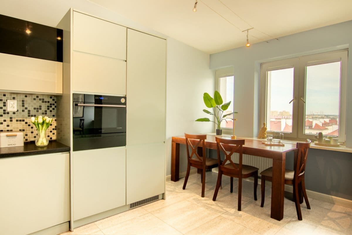 Mieszkanie po remoncie blisko centrum z prywatnością – 9