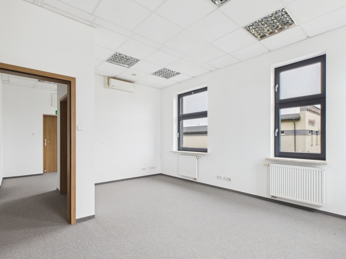 Functional 60 m² office in Warsaw Film Center – 2