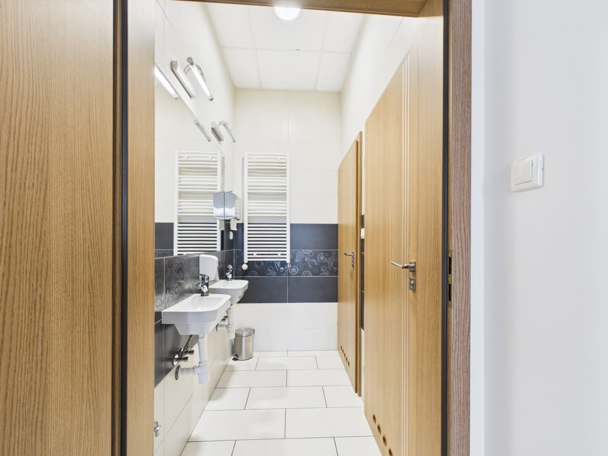 Functional 60 m² office in Warsaw Film Center – 9