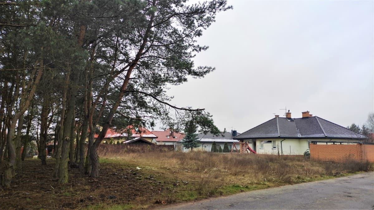 Build-ready residential plot with municipal sewage – 10