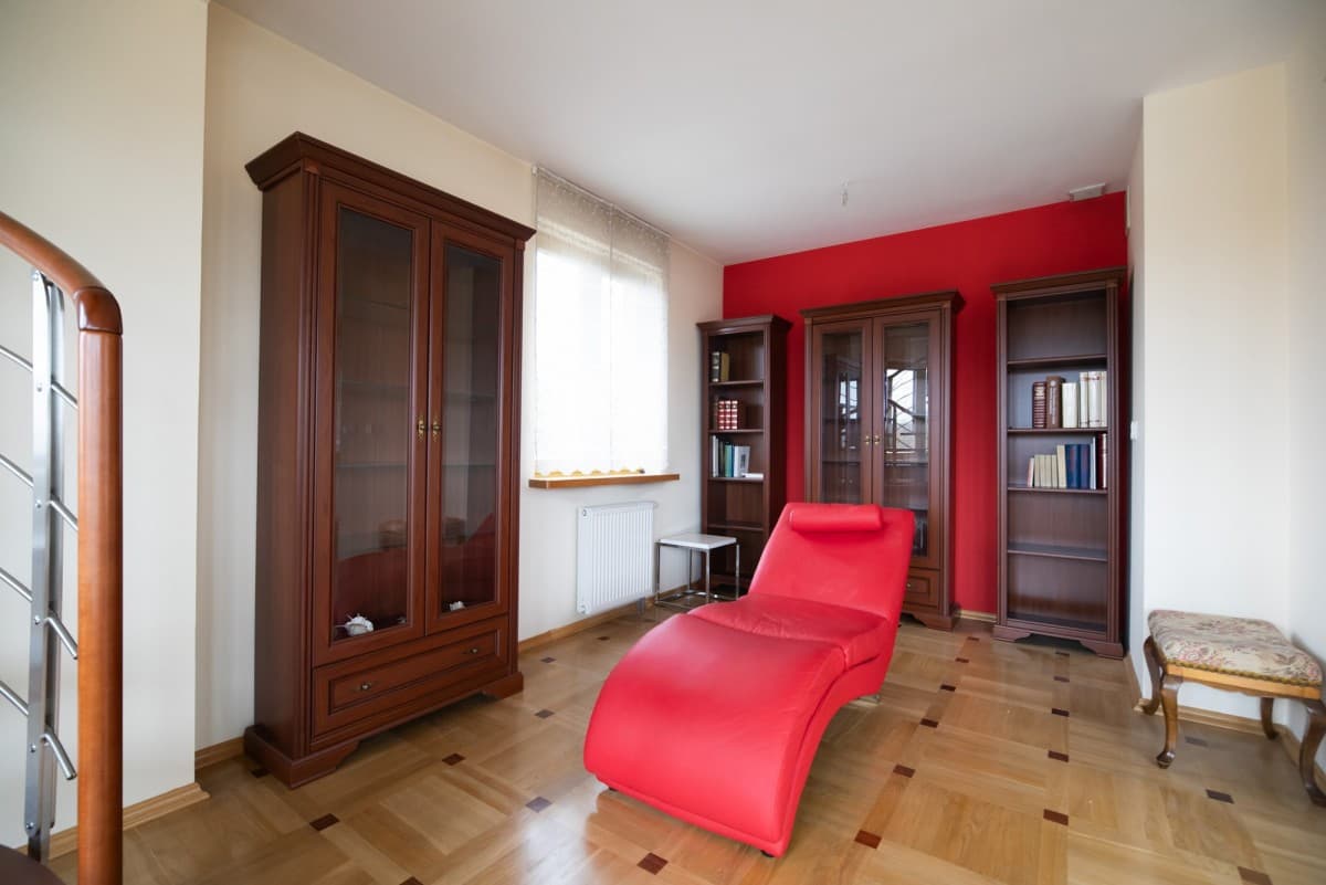 Spacious two-level apartment with pool in Konstancin – 6