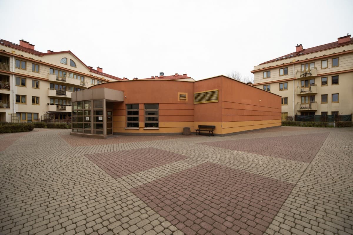 Spacious two-level apartment with pool in Konstancin – 27