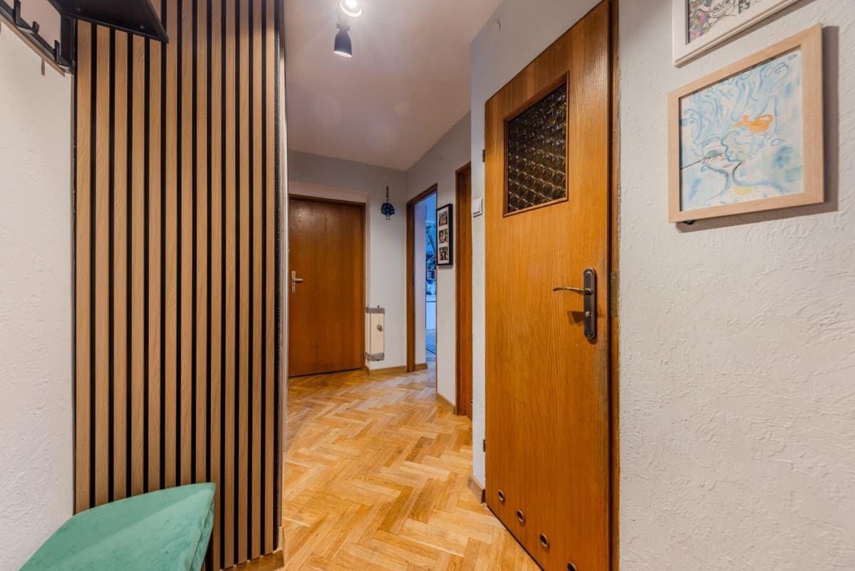 Cozy family apartment near Warsaw, 3 rooms – 6