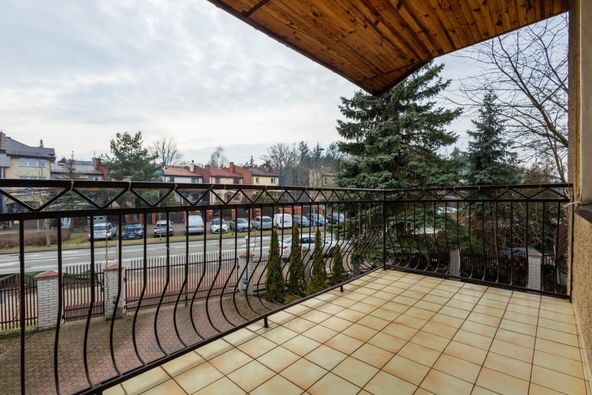 Home with 3 commercial premises in Stara Miłosna – 20