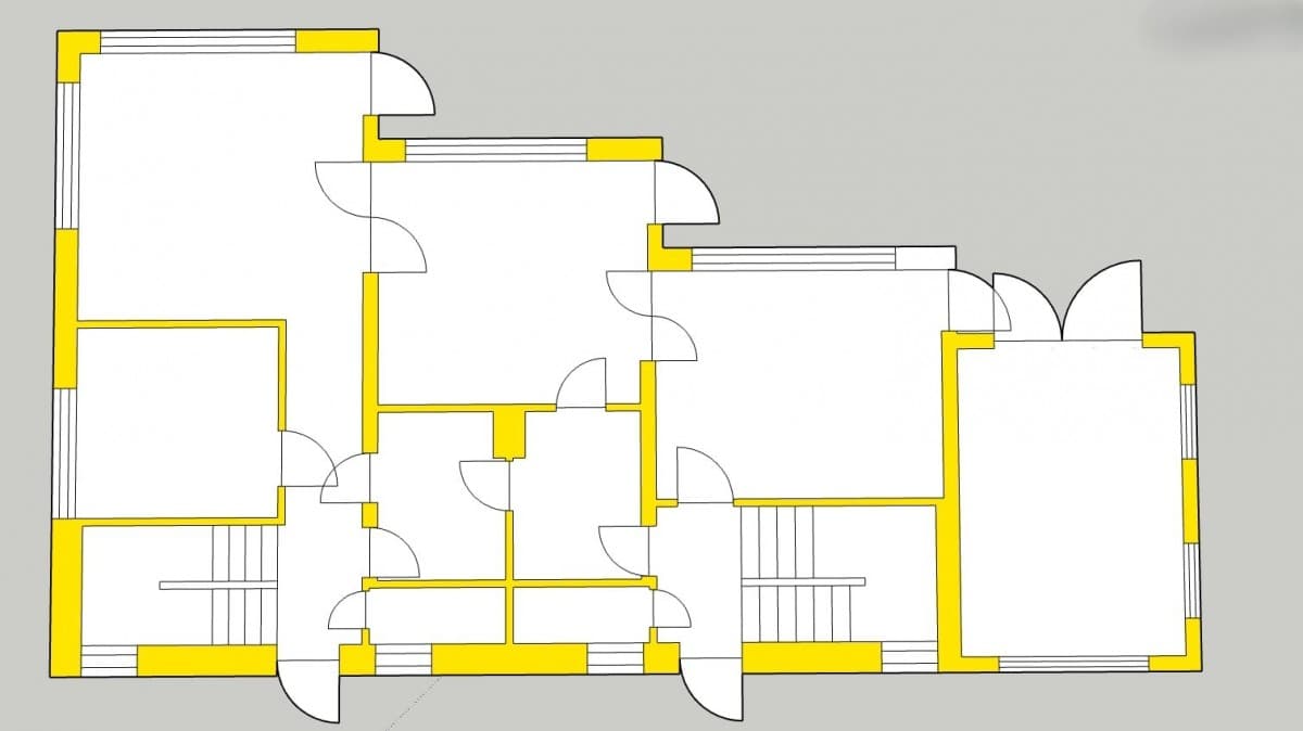Residential and commercial property with 3 rental units – 22