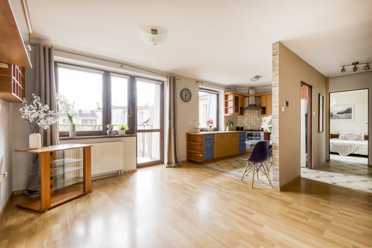 2-room apartment for modernization with balcony in Piaseczno – 2