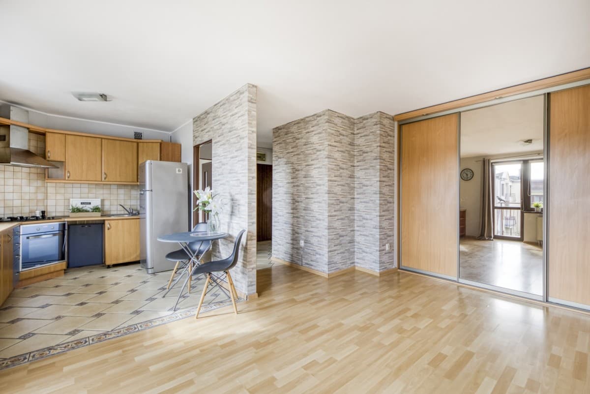 2-room apartment for modernization with balcony in Piaseczno – 8