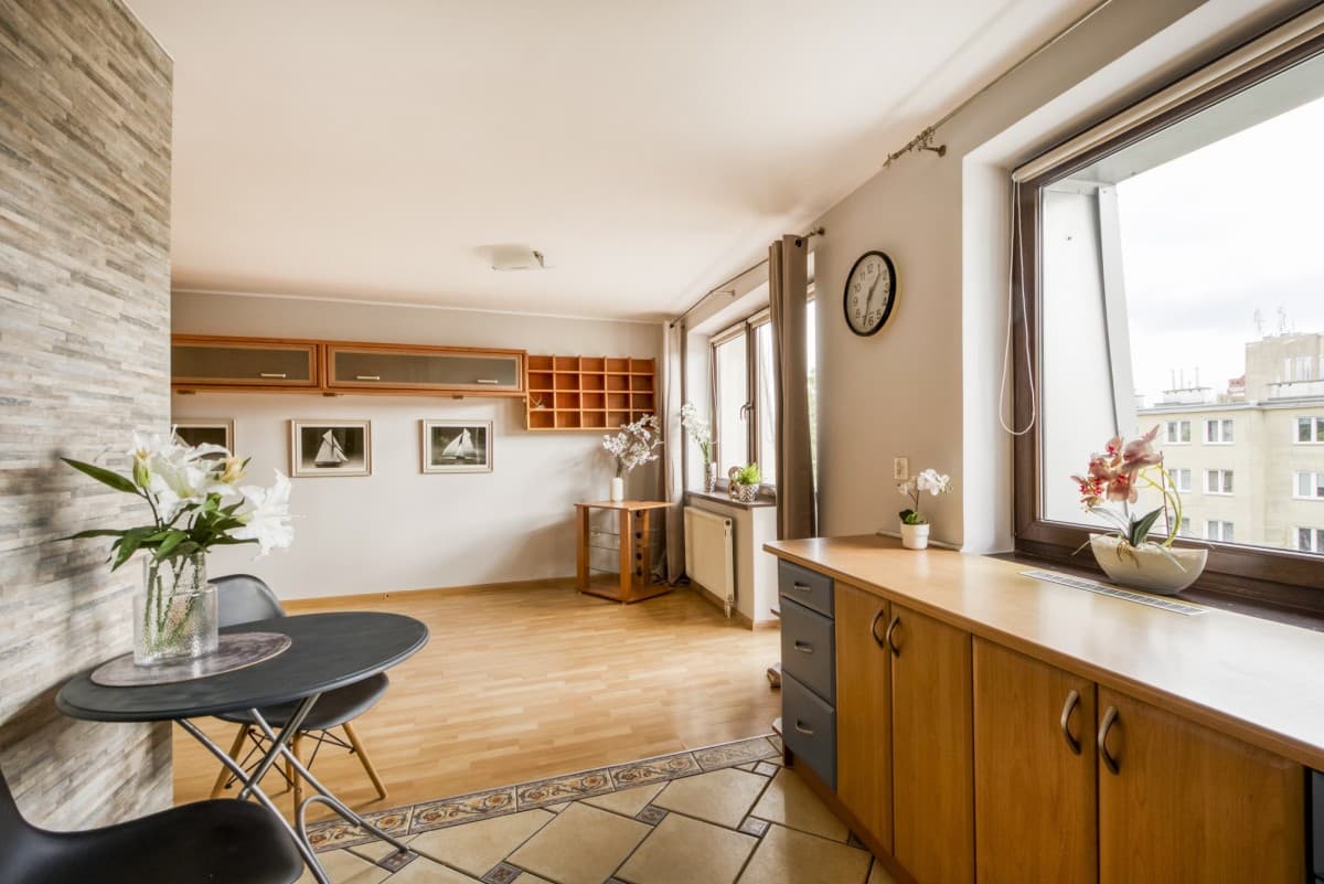 2-room apartment for modernization with balcony in Piaseczno – 9