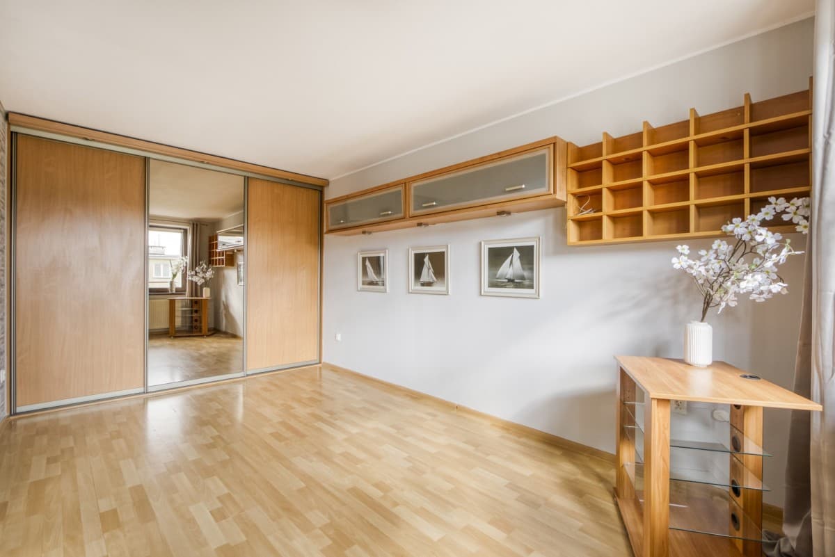 2-room apartment for modernization with balcony in Piaseczno – 10