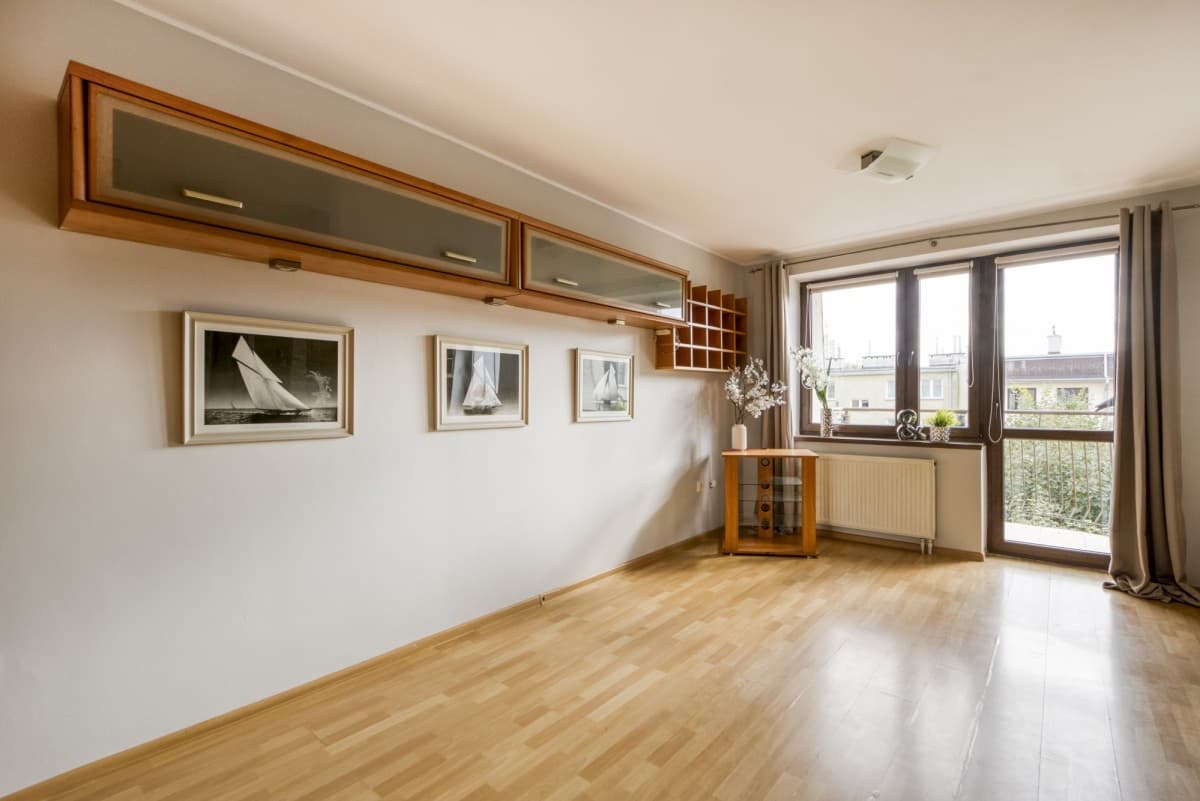 2-room apartment for modernization with balcony in Piaseczno – 11