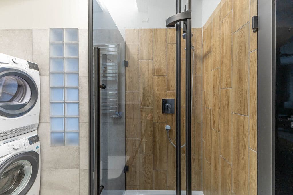 Modern 3-room apartment in secure, green area – 8