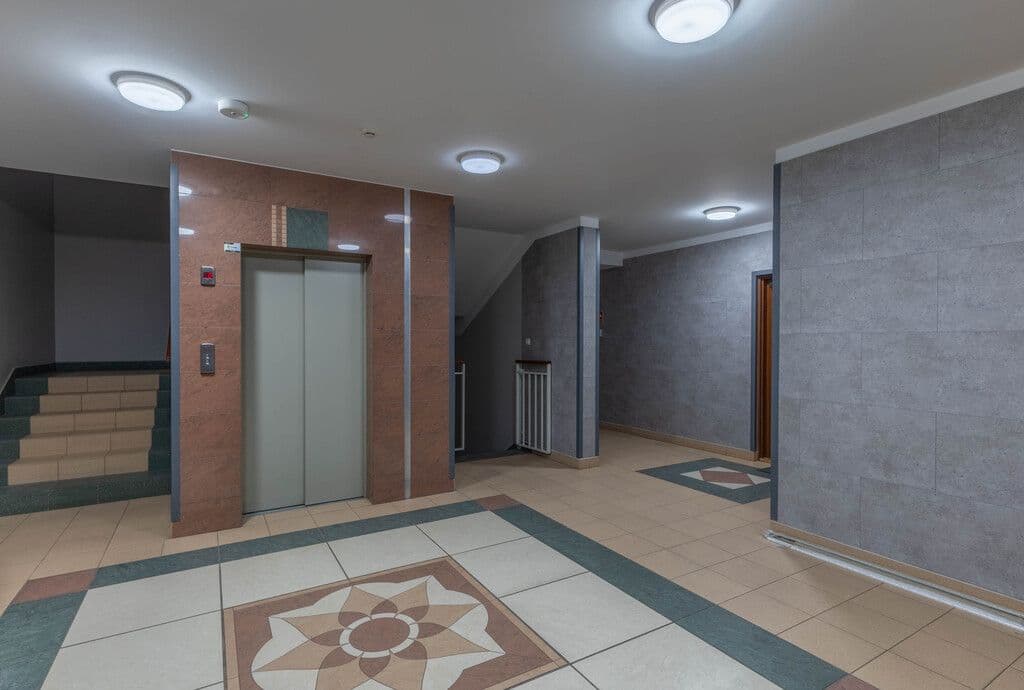 Modern 3-room apartment in secure, green area – 13