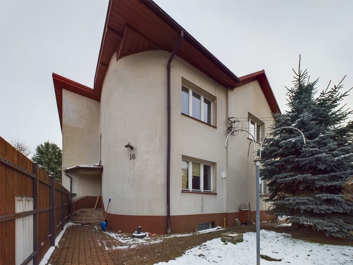 Spacious, no-fee apartment with two bathrooms – 2