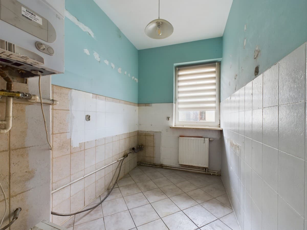 Spacious, no-fee apartment with two bathrooms – 12