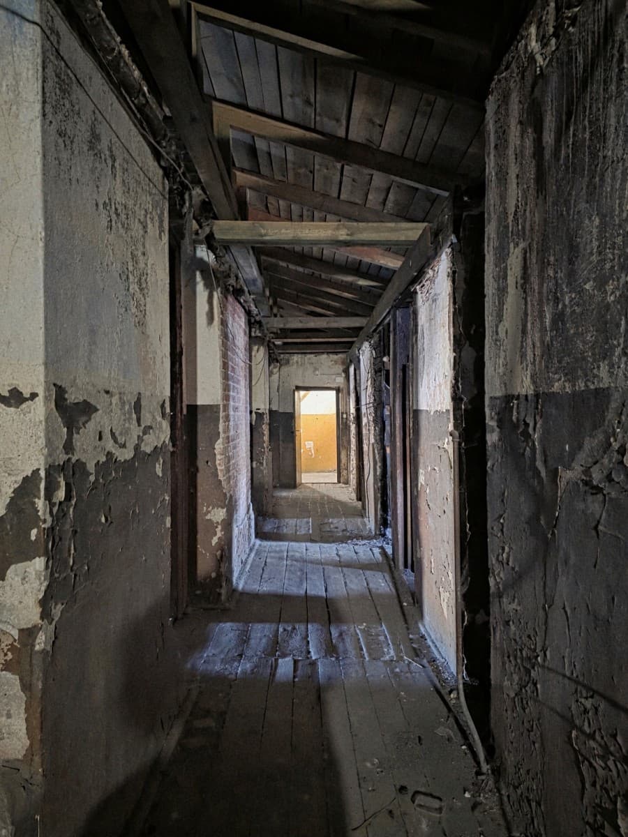 Attic space for adaptation with 240 m2 – 4