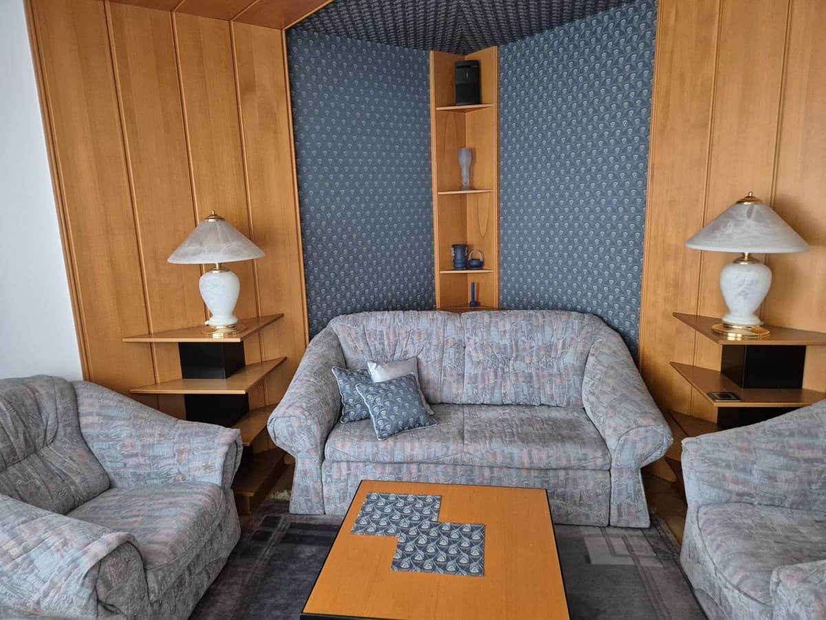 Spacious 3-room apartment in green Ursus – 7